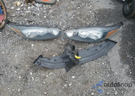 2016 Ford Fiesta Se z USA, uszkodzony, nr VIN 3FADP4EJ9GM135545